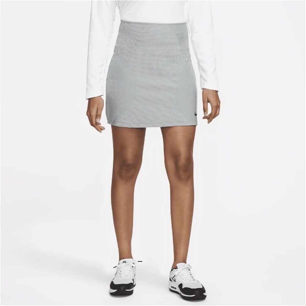 Nike Women's Dri-FIT UV Tour 17" Golf Skort